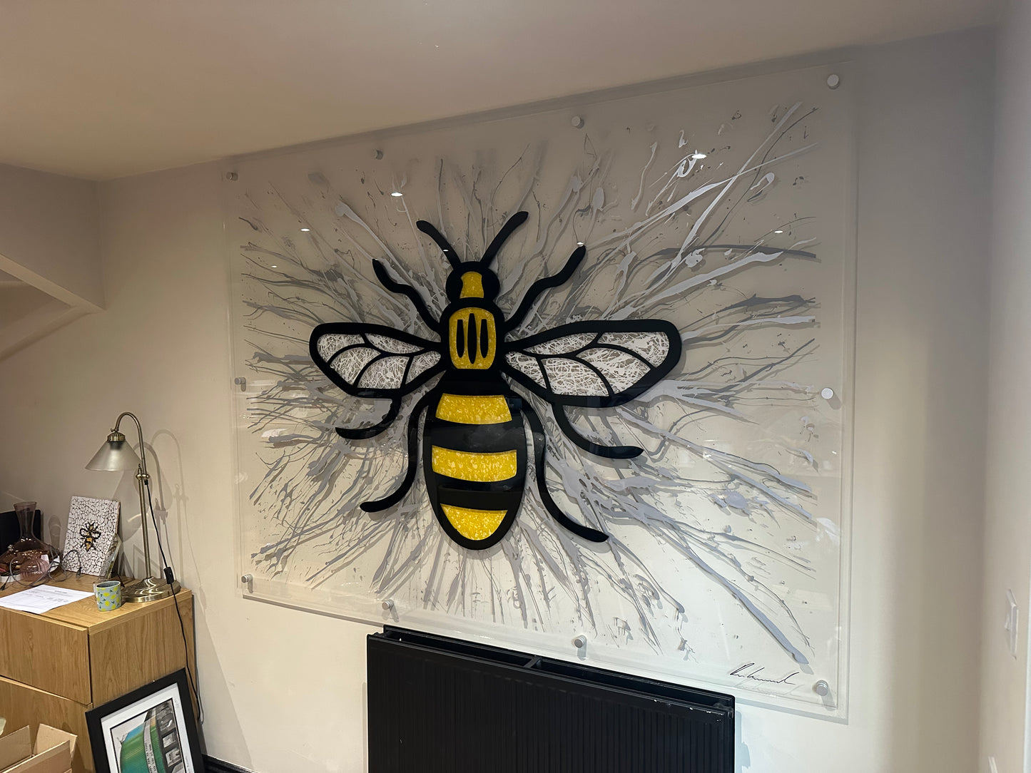 Manchester bee art in a unique and stylish design. Available in various sizes.